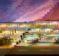 City Terraces Cairns - New Castle Holiday