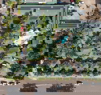Palms City Resort - New Castle Holiday