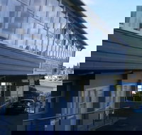 Waterfront Lodge Motel - New Castle Holiday