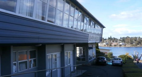 Waterfront Lodge Motel - New Castle Holiday 0