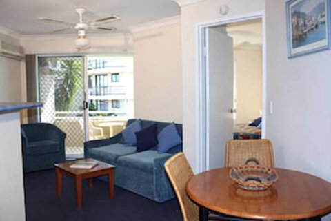 Budds Beach Apartments - New Castle Holiday 5