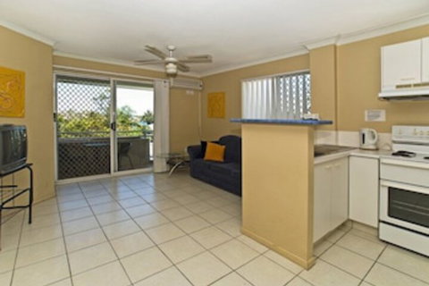 Budds Beach Apartments - New Castle Holiday 3