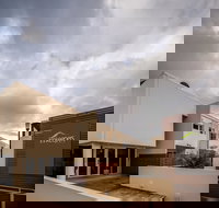 Salamanca Suites - New Castle Holiday