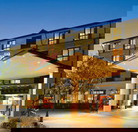 Travelodge Hotel Garden City Brisbane - New Castle Holiday