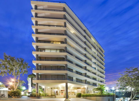 The Summit Apartments - New Castle Holiday 2