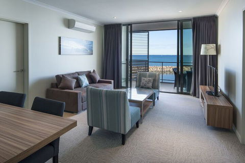 Mantra Geraldton - New Castle Holiday 7