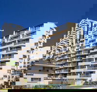 Broadbeach Travel Inn Apartments - New Castle Holiday