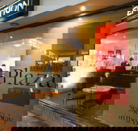 Mayfair Plaza Motel - New Castle Holiday