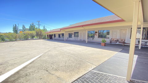 Sapphire City Motor Inn, Inverell - New Castle Holiday 0