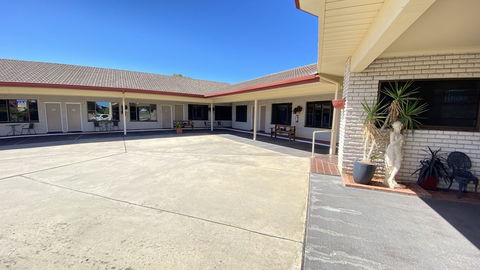 Sapphire City Motor Inn, Inverell - New Castle Holiday 4