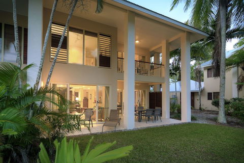 Paradise Links Resort Port Douglas - New Castle Holiday 1