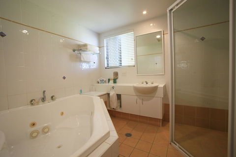 Macquarie Barracks Motor Inn - New Castle Holiday 4