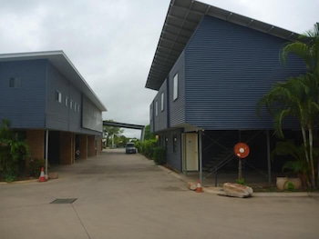 Moranbah Outback Motel - New Castle Holiday 1