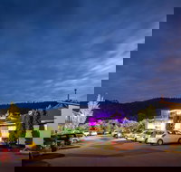 Mornington Inn - New Castle Holiday