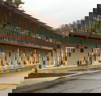 The Nosh  Nod - Howick Street - New Castle Holiday