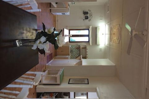 Bella Cosa Bed & Breakfast - New Castle Holiday 1