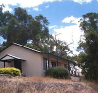 Riesling Country Cottages - New Castle Holiday
