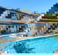 Gladstone Palms Motor Inn - New Castle Holiday