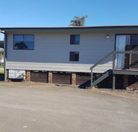 Bentley Waterfront Motel  Cottages - New Castle Holiday