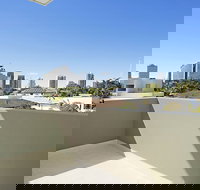 Ray of Sunshine - New Castle Holiday