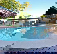 Lamu at Palm Cove - New Castle Holiday