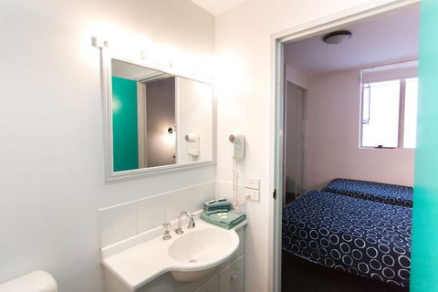 Hobart Central YHA - New Castle Holiday 5