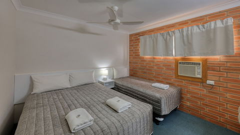 Gunsynd Motor Inn - New Castle Holiday 3