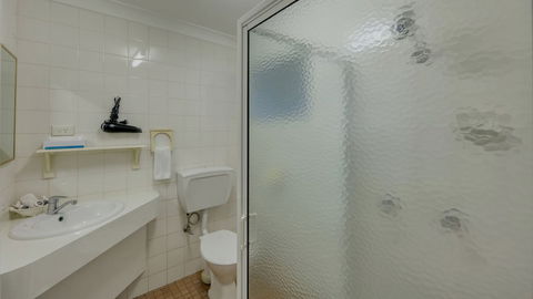 Gunsynd Motor Inn - New Castle Holiday 6