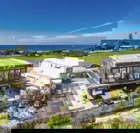 Beach Box - New Castle Holiday