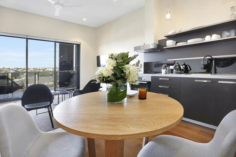 Devlin Apartments - New Castle Holiday 6