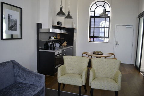 Devlin Apartments - New Castle Holiday 7