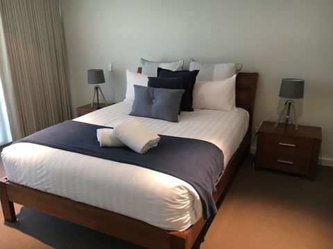 Onshore Torquay - New Castle Holiday 6