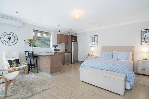 Northlakes Studio - New Castle Holiday 5