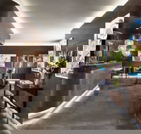 Grand Hotel and Apartments Townsville - New Castle Holiday