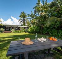 The Palms on Newell Beach - New Castle Holiday