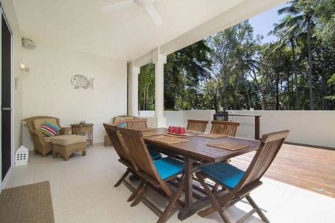 Whispering Palms - New Castle Holiday 4