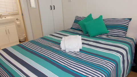 Oakridge Motel Tourist Park - New Castle Holiday 2