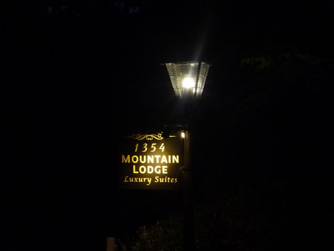 Mountain Lodge - New Castle Holiday 1