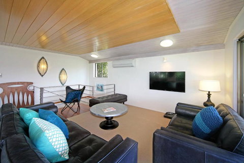 21 Arakoon Crescent - New Castle Holiday 1