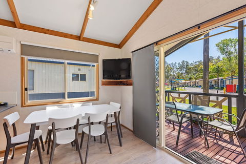 Discovery Parks â€“ Maidens Inn - New Castle Holiday 1