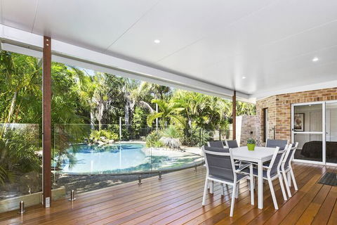 Fairlight Tweed Coast Holidays  - New Castle Holiday 5