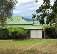 Karamea Homestead - New Castle Holiday
