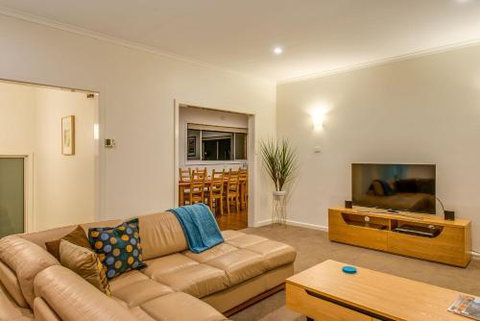 City Lights - New Castle Holiday 4