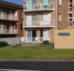 Unit 1 Countess Court - New Castle Holiday