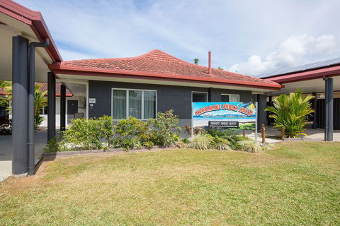 Kurrimine Beach Huts - New Castle Holiday 2