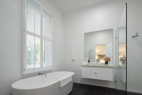 The Cottage At Bolobek - New Castle Holiday 1