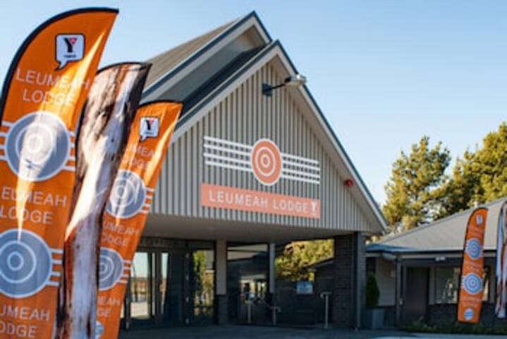 Ngunnawal ACT New Castle Holiday