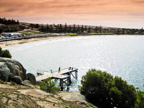 Boomer Beach Retreat Pet Friendly WiFi - New Castle Holiday 3