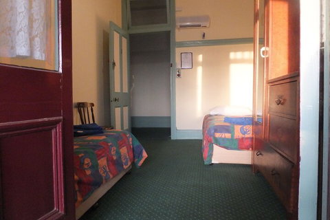 Criterion Hotel Warwick - New Castle Holiday 6