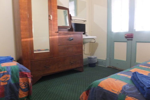 Criterion Hotel Warwick - New Castle Holiday 4